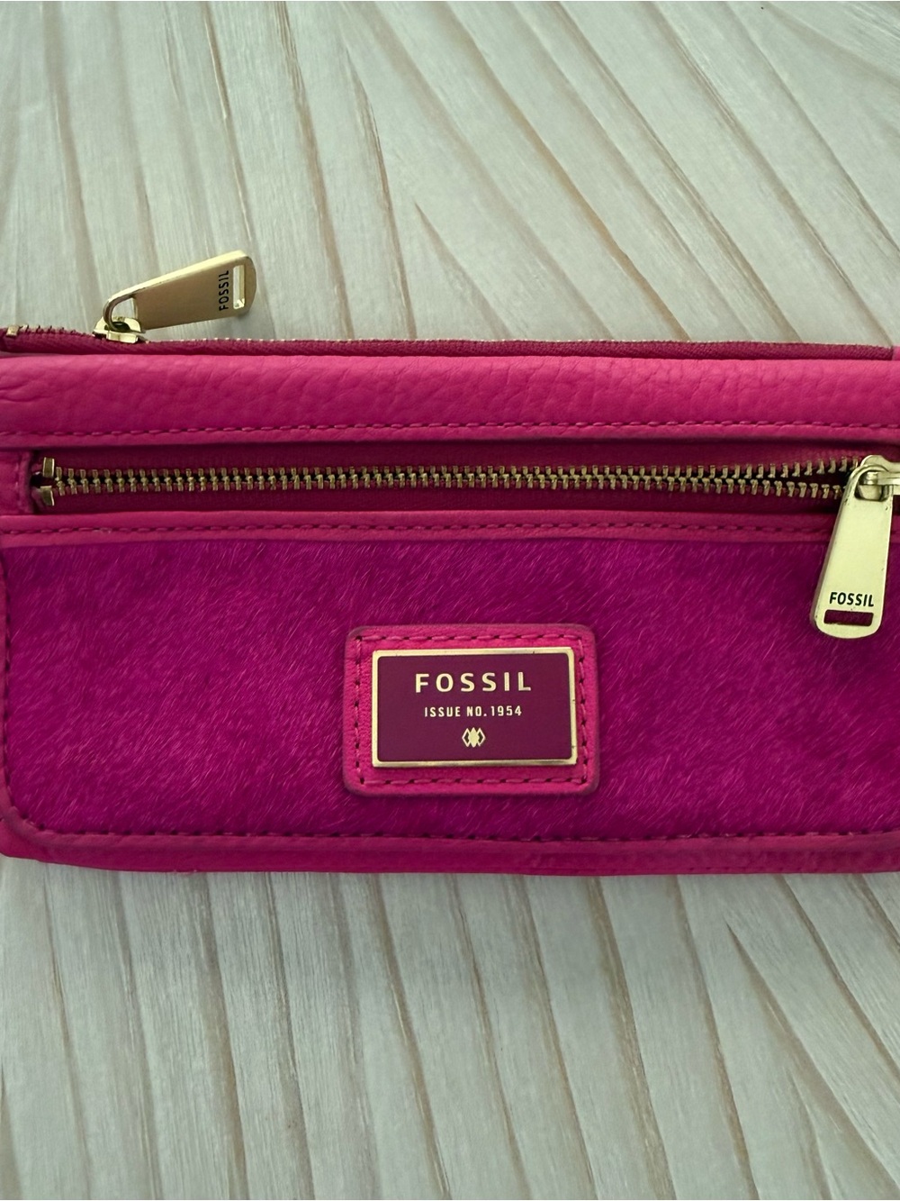 Fossil Women's Bright Pink Leather Zip Wallet with Gold Hardware